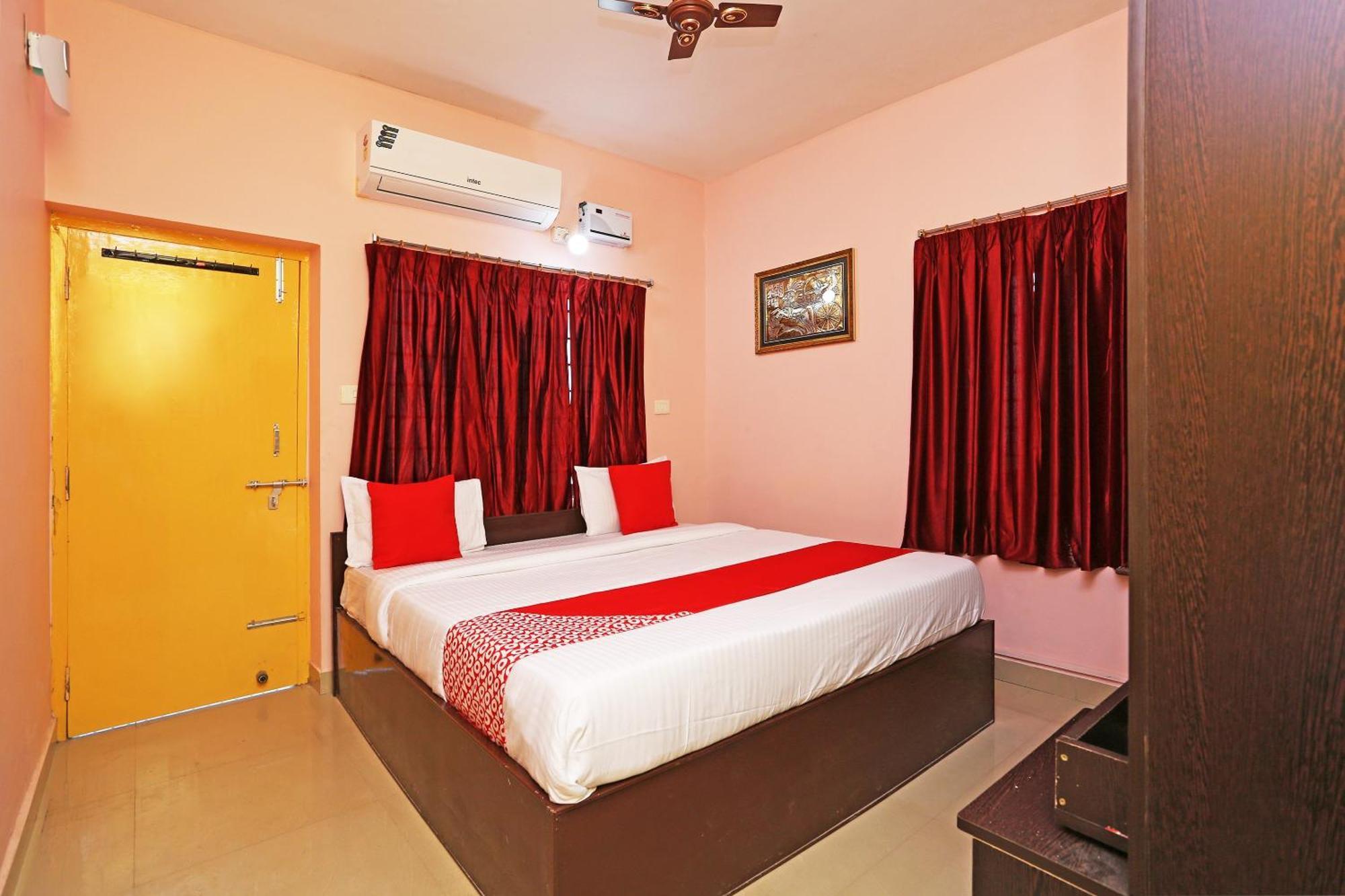 Hotel Grand Paradise Bhubaneswar Exterior foto